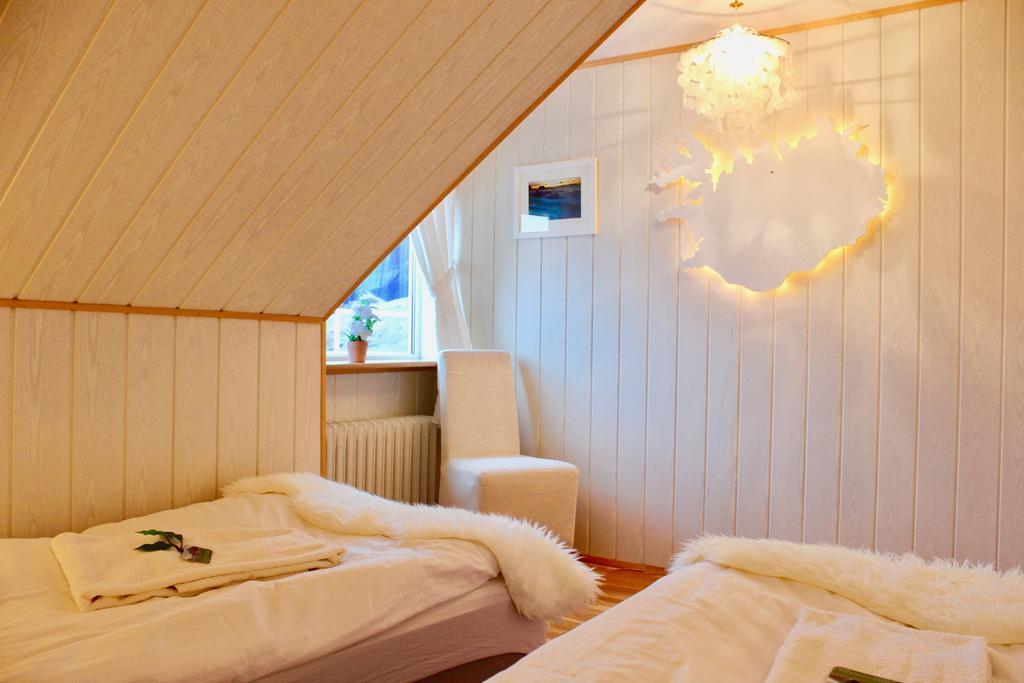 Guesthouse Arny Вестманеяр Екстериор снимка