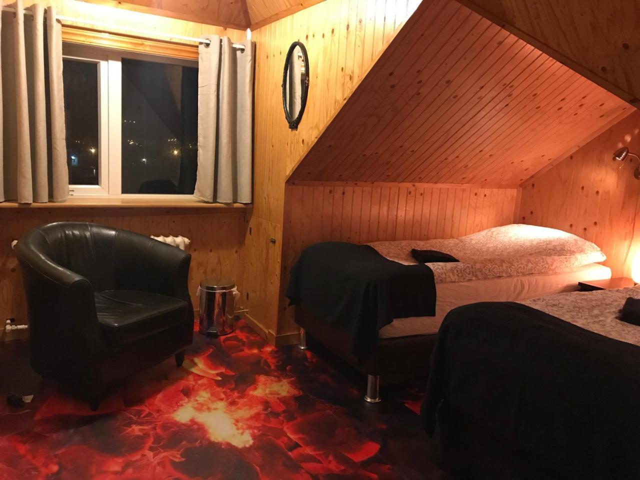 Guesthouse Arny Вестманеяр Екстериор снимка
